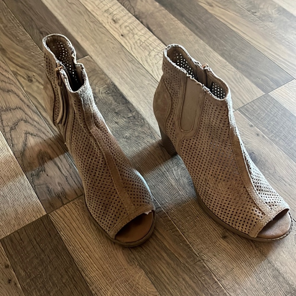 Cute Open Toe Booties By Anthropologie